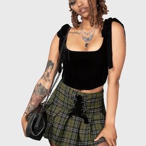 Killstar Toxic Flora Velvet Corset
Top Black